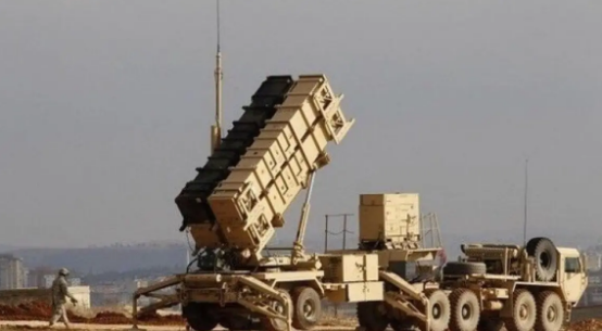 الدفاعات الجوية السعودية تعترض طائرة مسيرة مفخخة